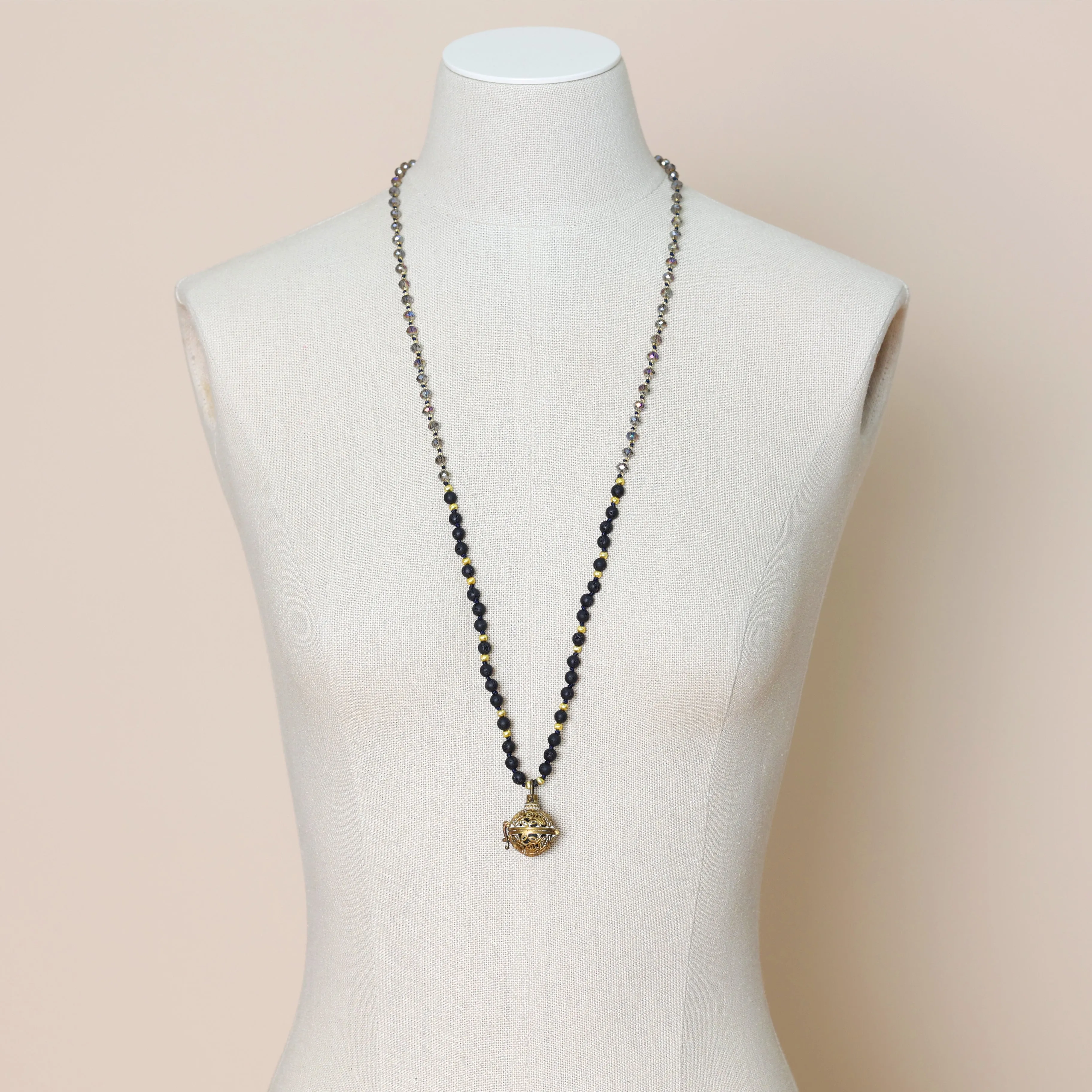 aphrodite necklace