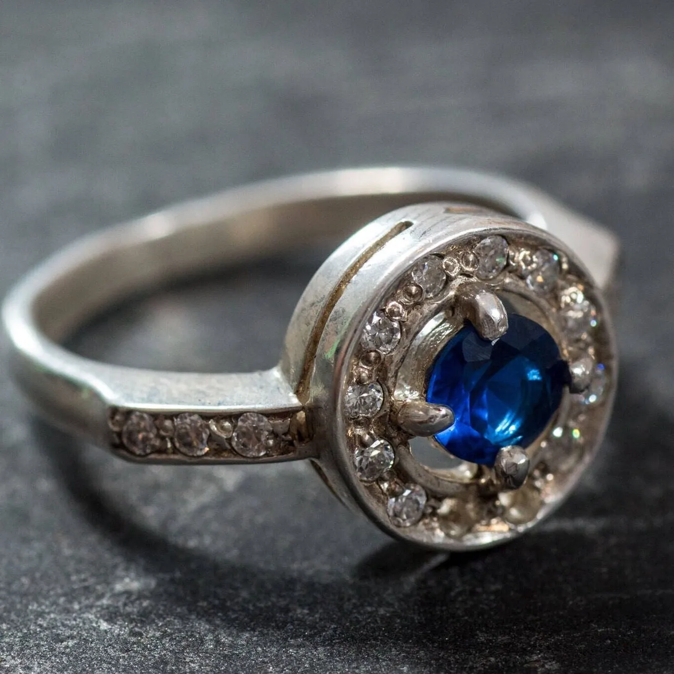 Blue Sapphire Ring - Round Blue Ring - September Birthstone Ring