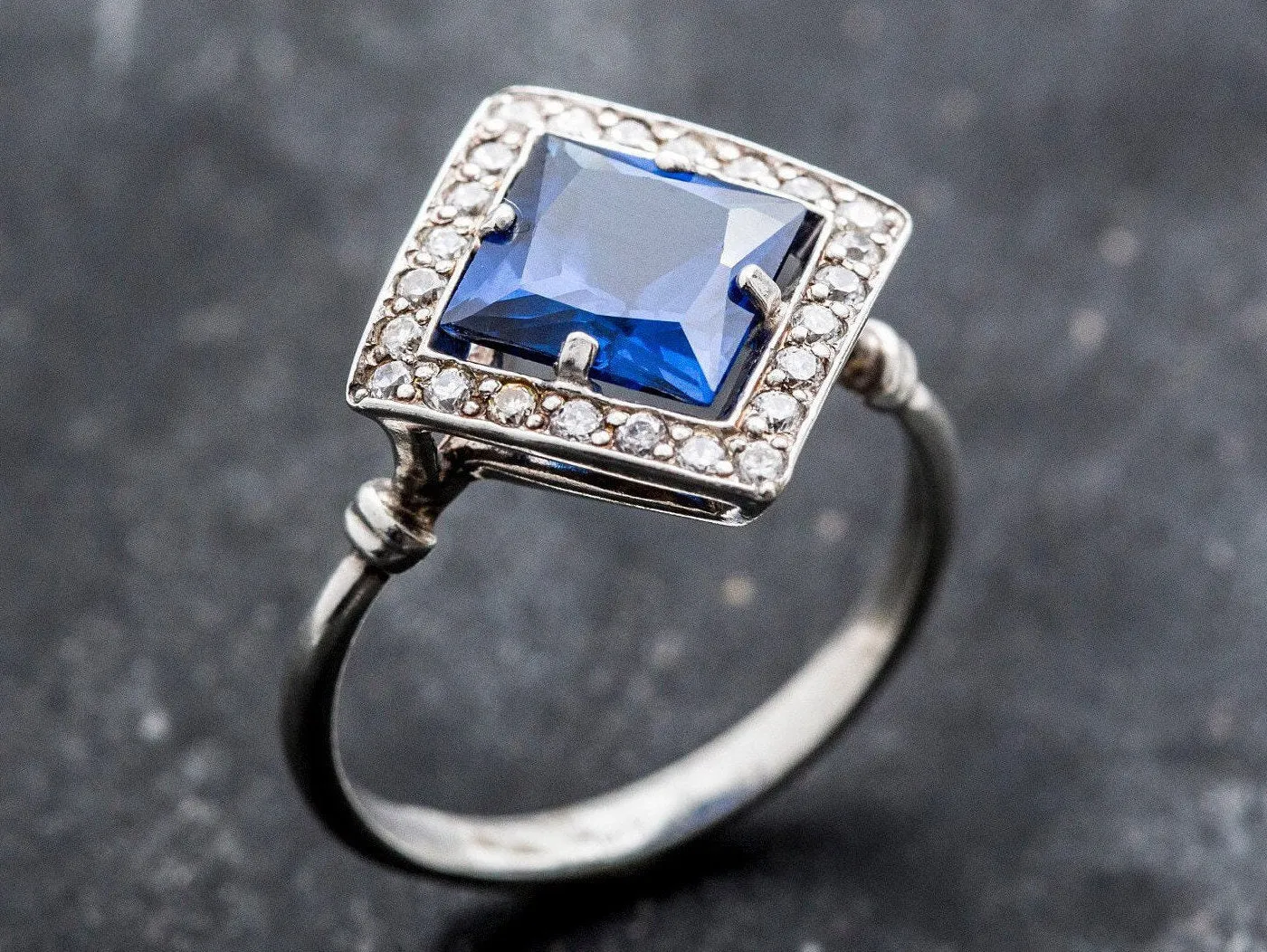 Blue Sapphire Ring - Vintage Sapphire Ring - Large Princess Cut Ring