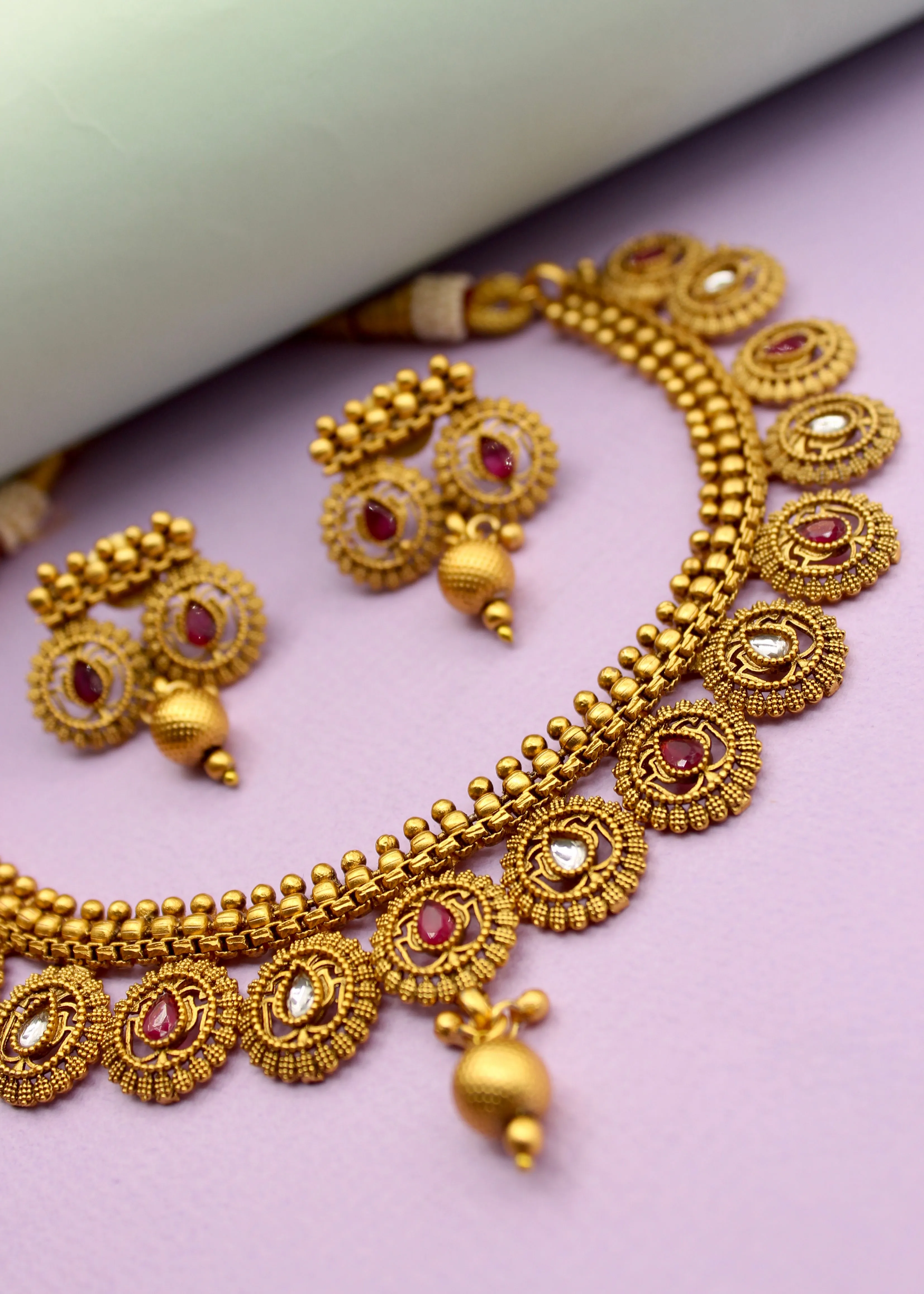 CLASSIC RAJWADI NECKLACE