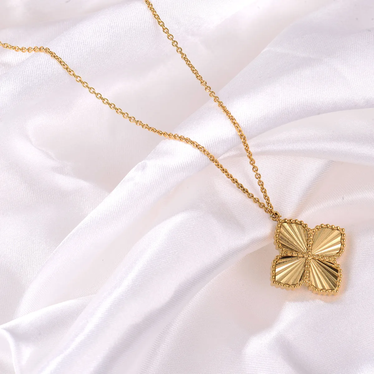 Joory / Necklace Sunglow Gold