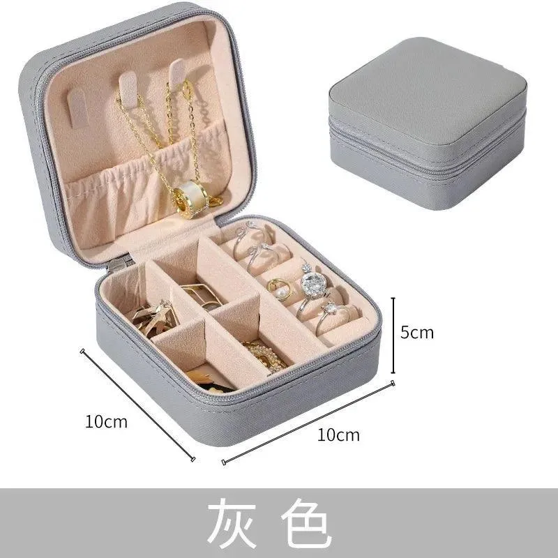 Mini Jewelry Organizer Travel Case: Elegant On-The-Go Glamour & Functionality