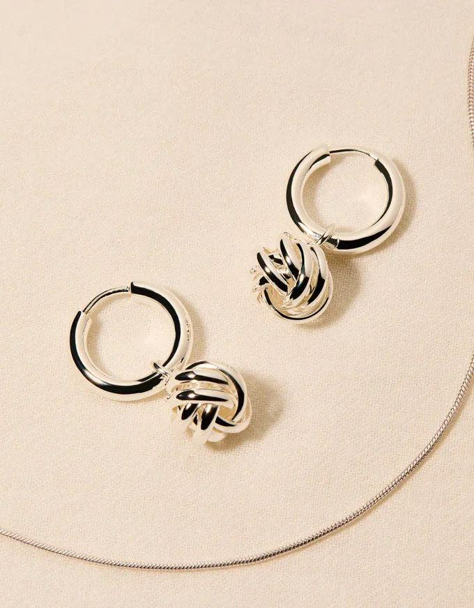 Nest Huggie Silver Earring