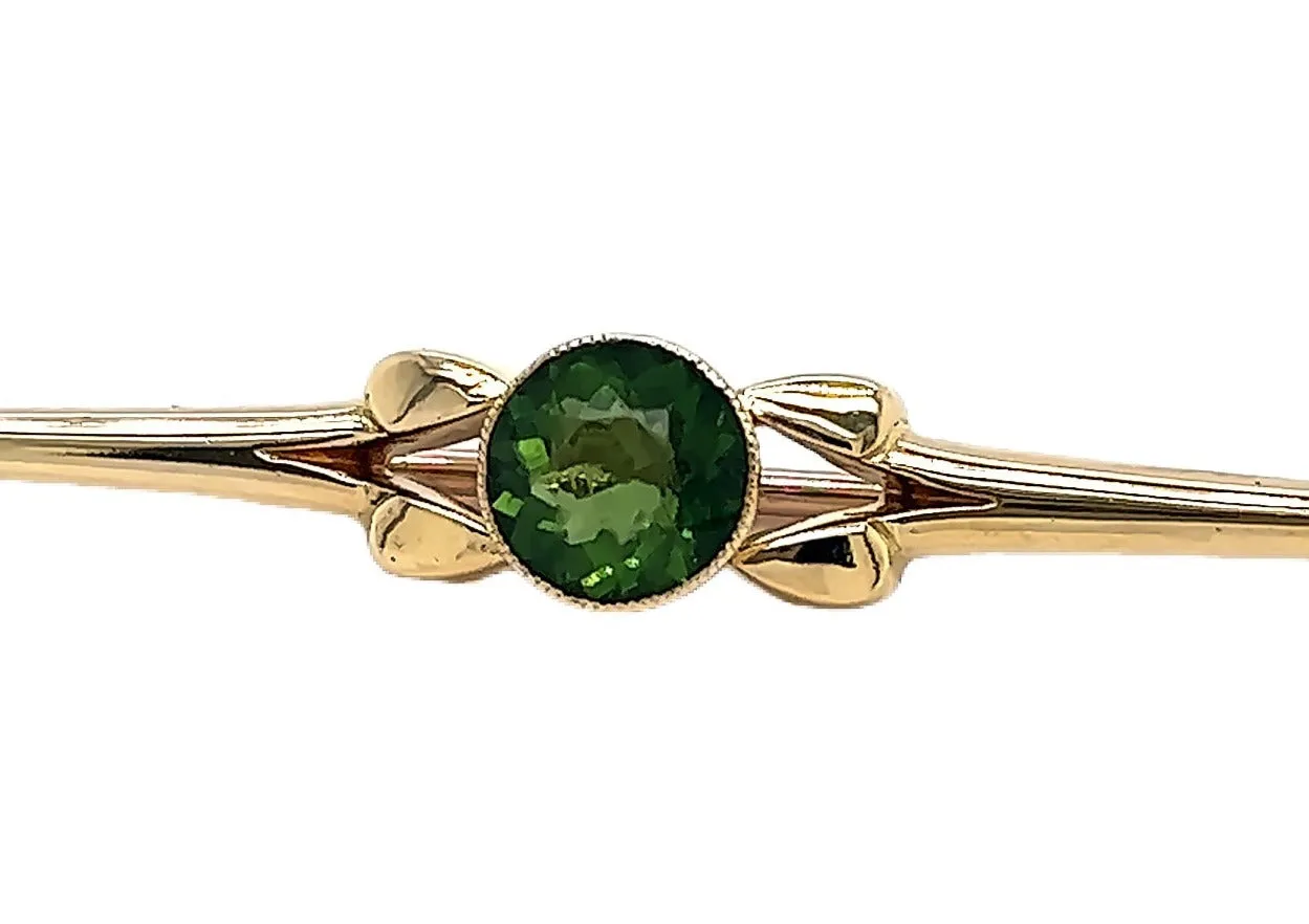 Peridot 15ct Yellow Gold Bar Brooch