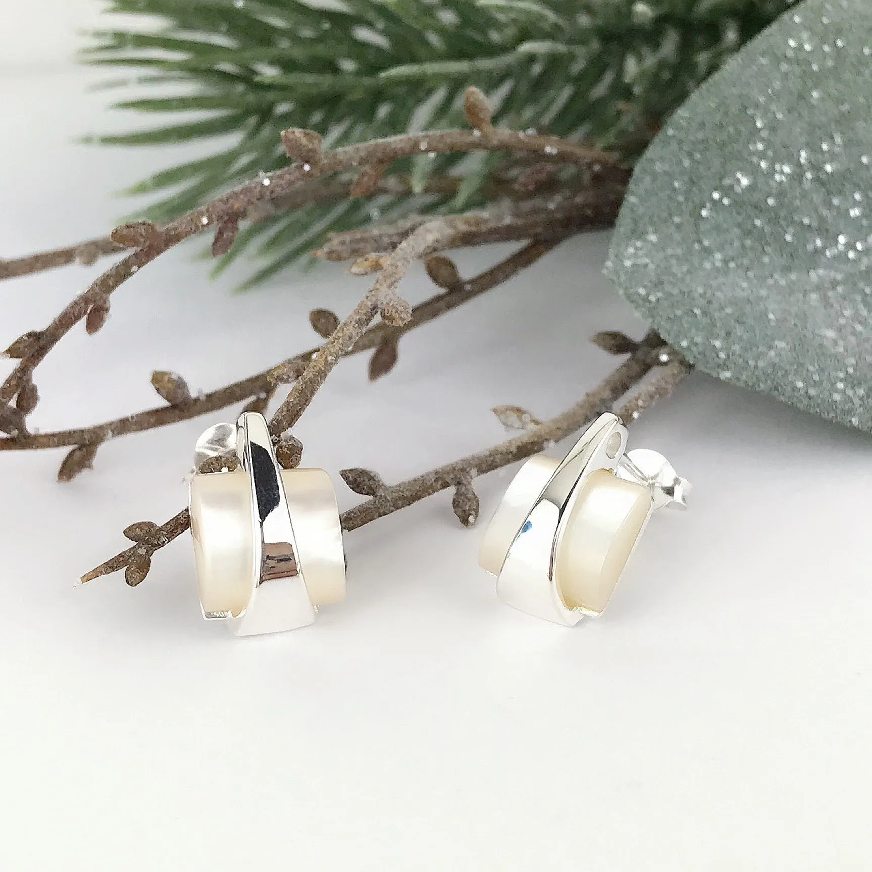 Snowfall Earrings - VE191